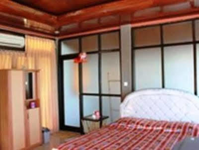 Soka Indah Restaurant & Bungalows Selemadeg  Εξωτερικό φωτογραφία